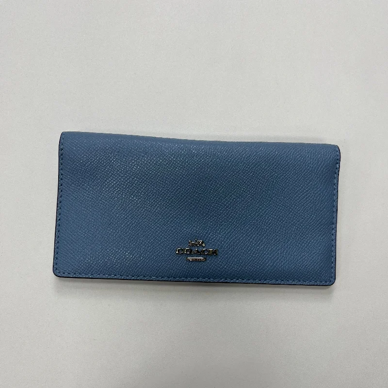 Wallet Coach, Size Medium